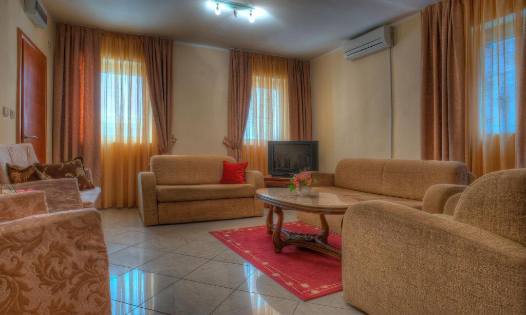 سفيتي ستيفان Apartments Vuksic الغرفة الصورة