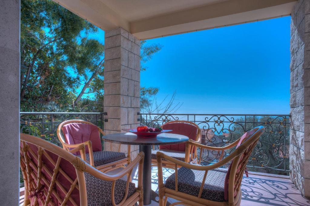 سفيتي ستيفان Apartments Vuksic الغرفة الصورة